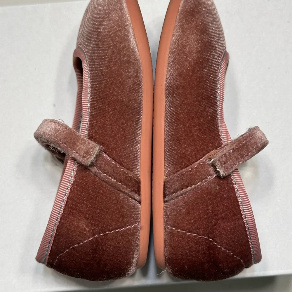 Ten Little Girls' Pink Velvet Mary Jane Dress Shoes